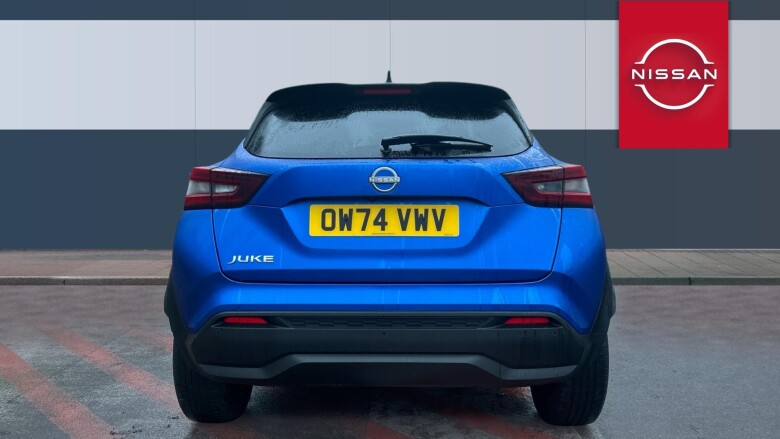 Nissan Juke 1.0 DiG-T N-Connecta 5dr Petrol Hatchback